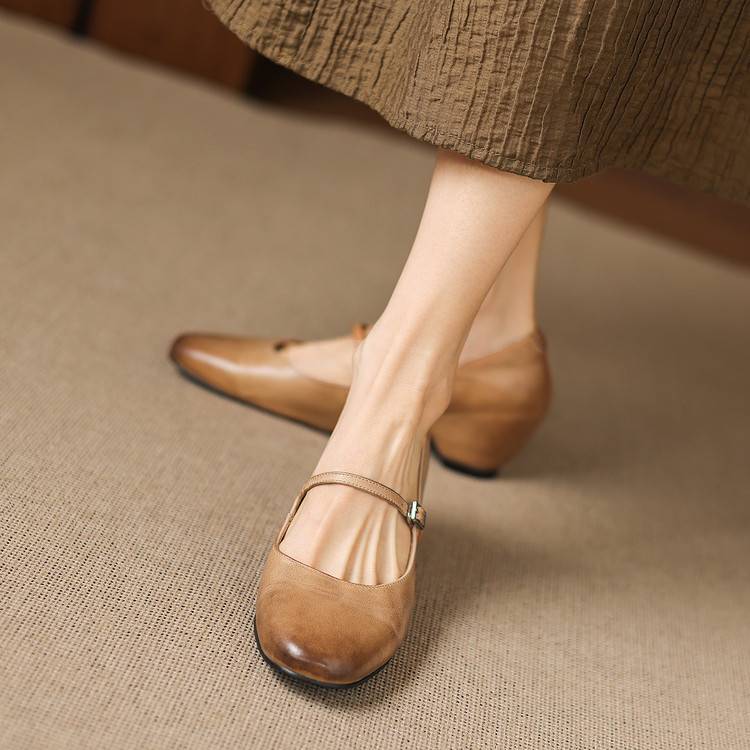 Nera Genuine Leather Pumps