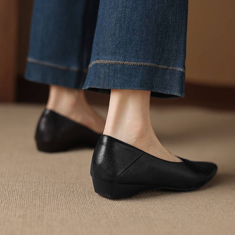 Nia Genuine Leather Flats
