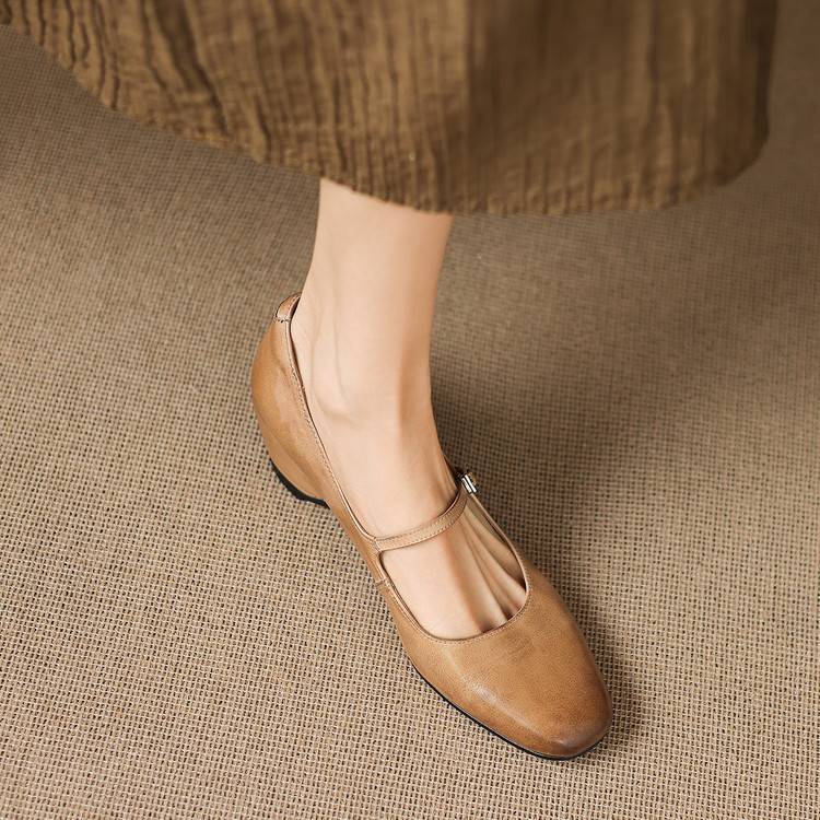 Nera Genuine Leather Pumps