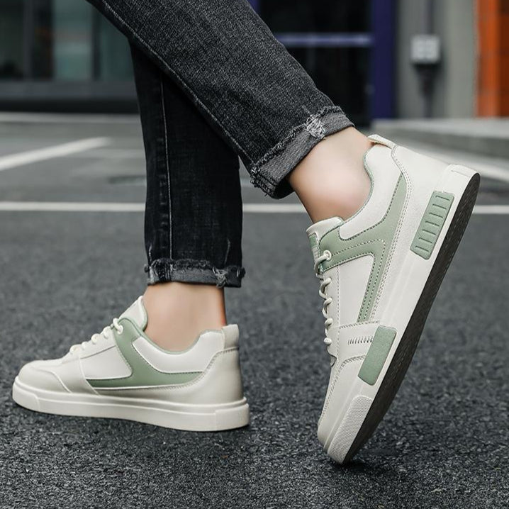 Trev Sneakers