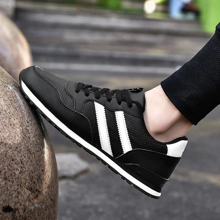 Astor Sneakers
