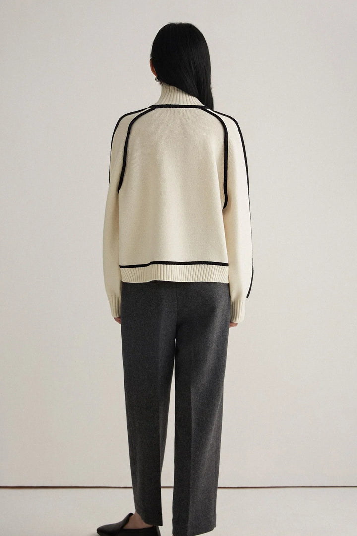Elano Turtleneck