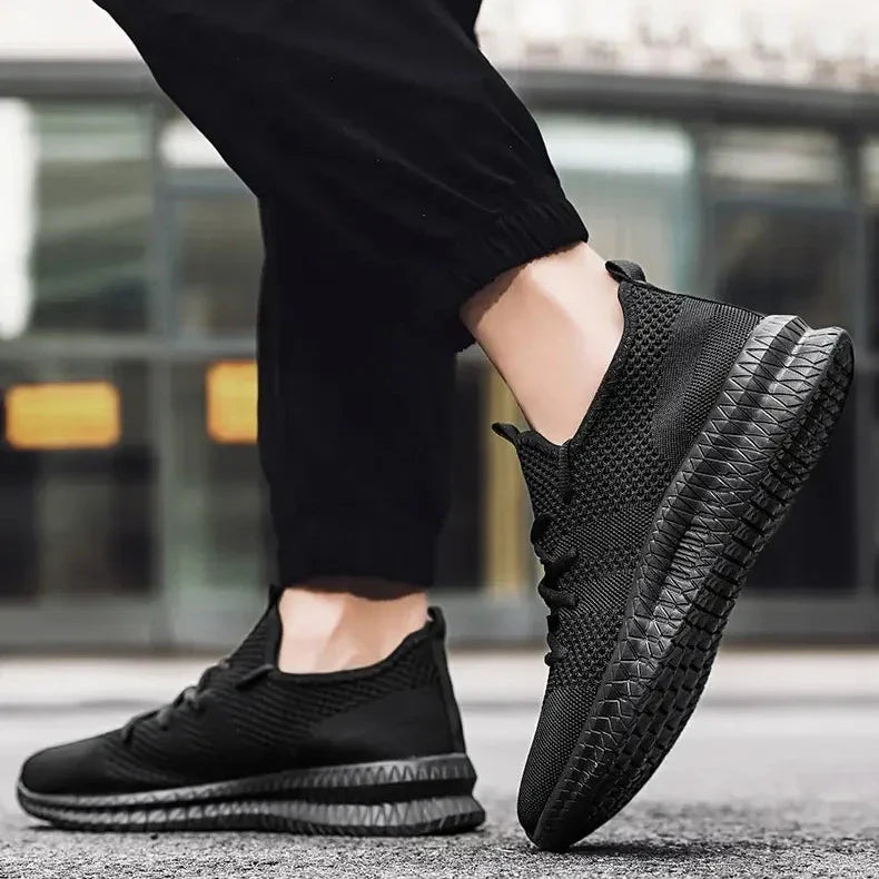 Revo Sneakers
