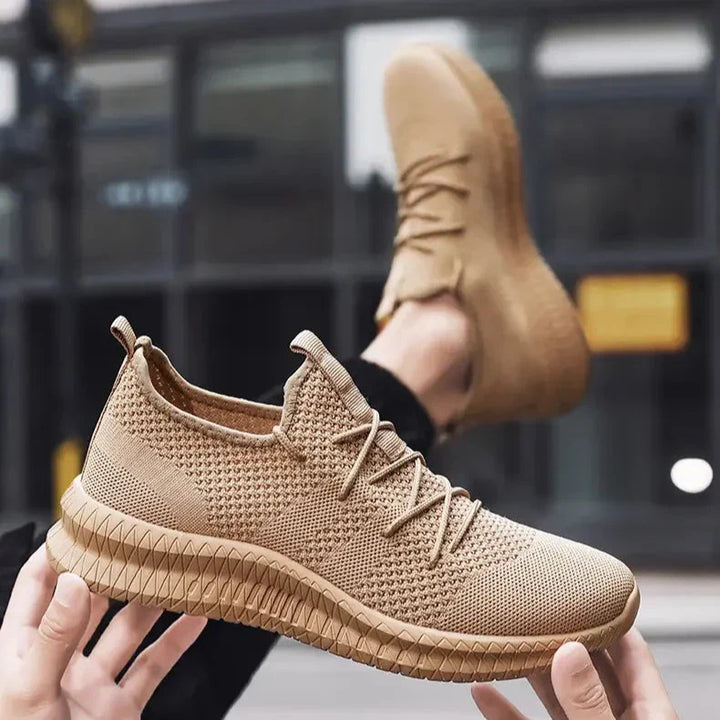 Revo Sneakers