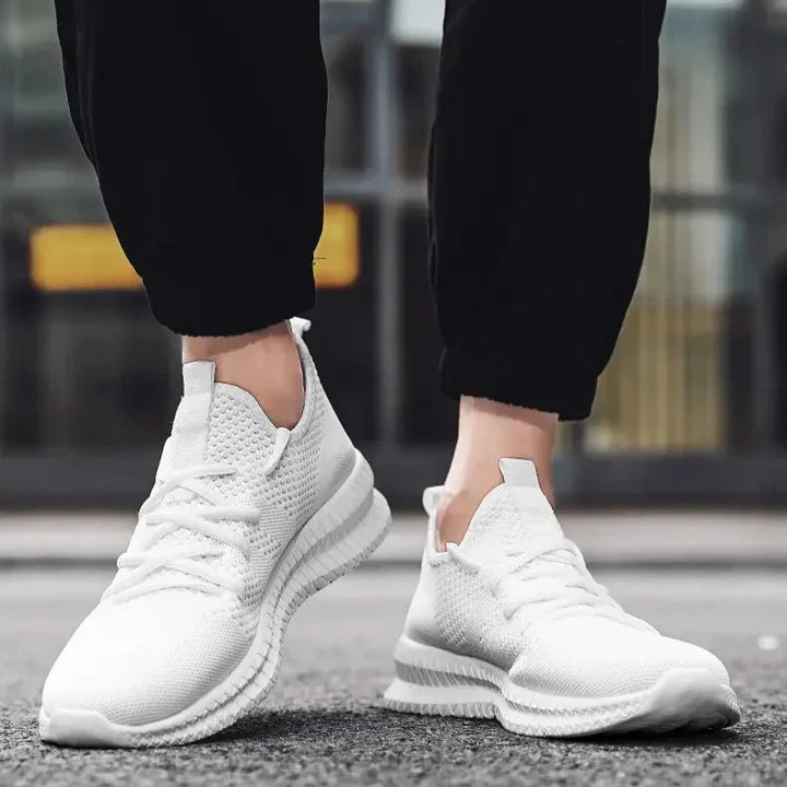 Revo Sneakers