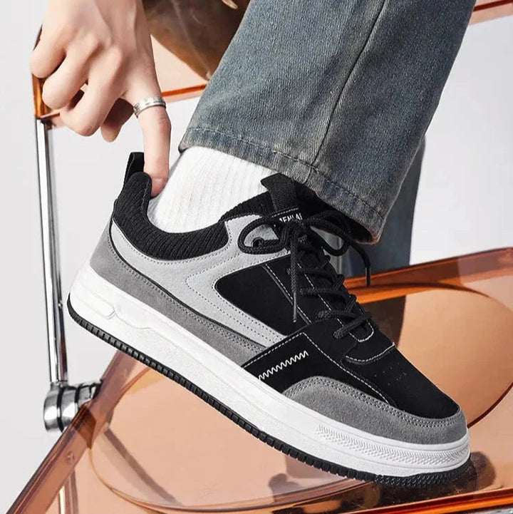 Cazmer Sneakers