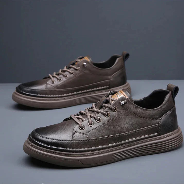 Vincen Sneakers
