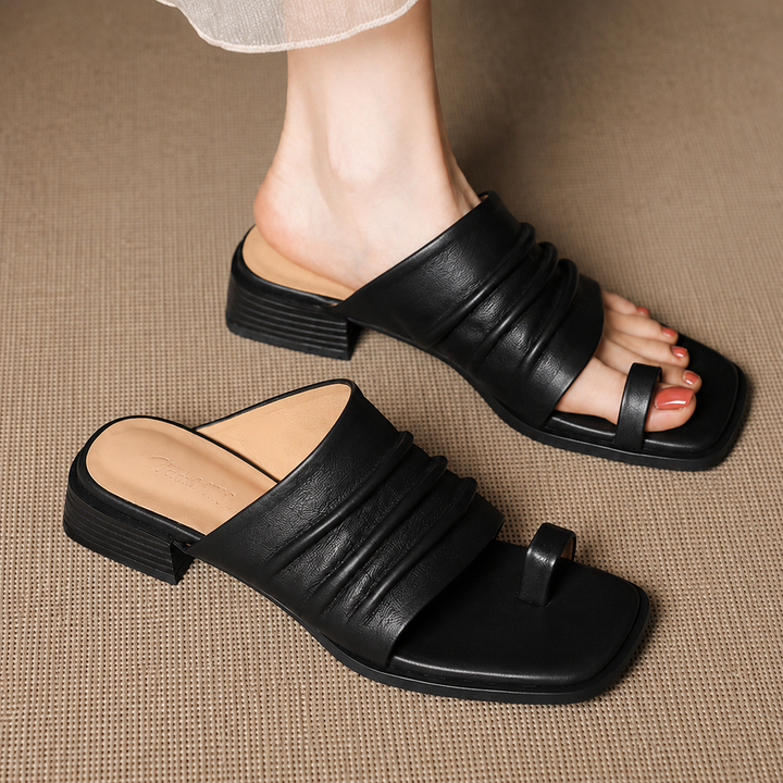 Fiori Genuine Leather Toe-Loop Mules