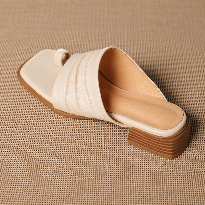 Fiori Genuine Leather Toe-Loop Mules